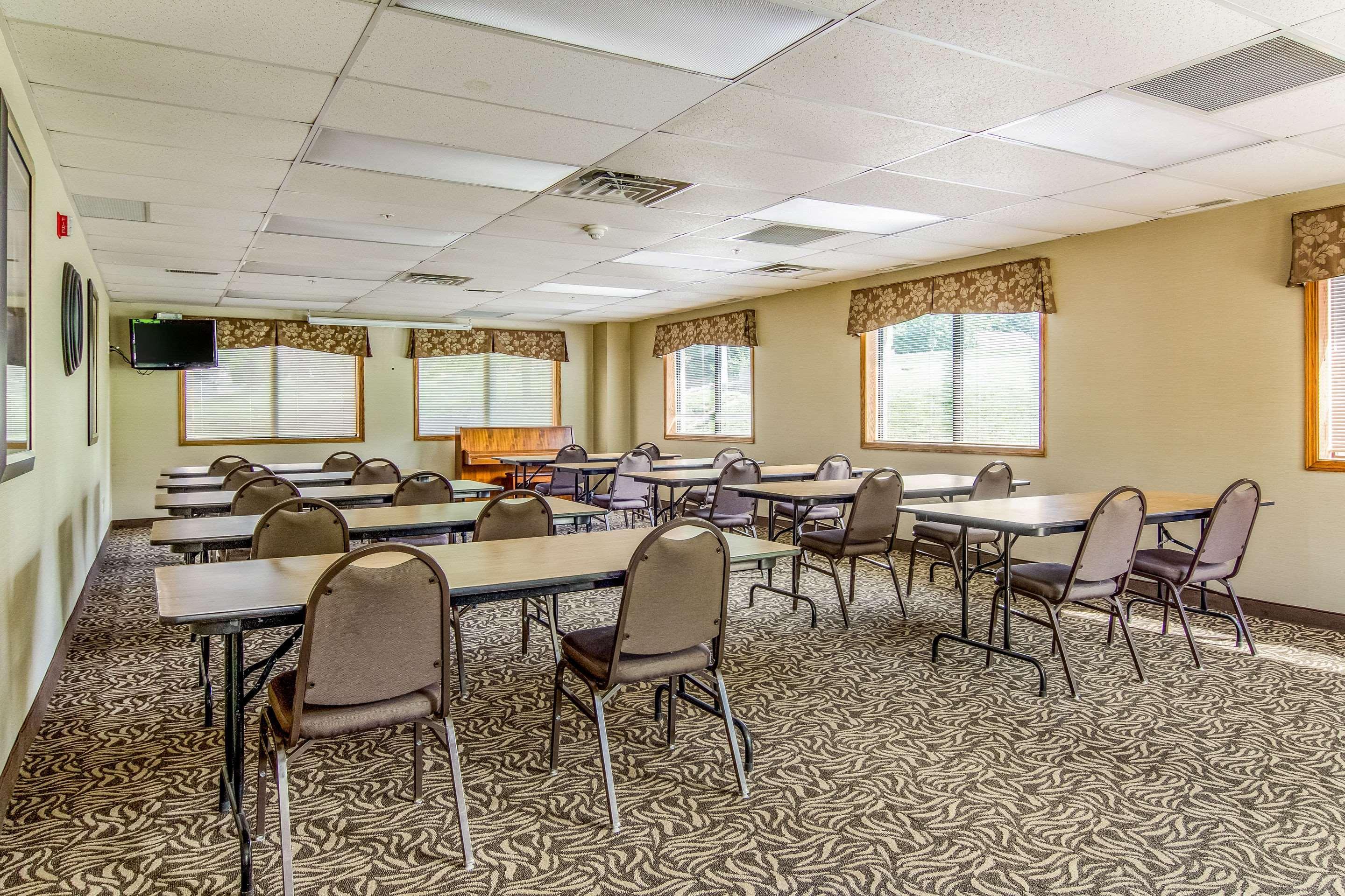 Comfort Inn 2*